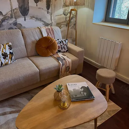 Suite Lodge Διαμέρισμα *